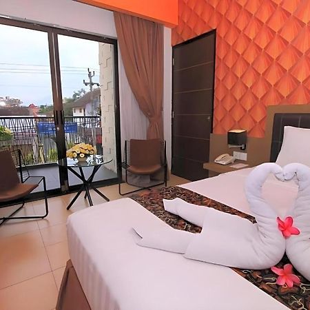 Hotel Grand Malioboro Yogyakarta Esterno foto
