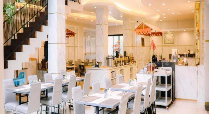 Hotel Grand Malioboro Yogyakarta Esterno foto