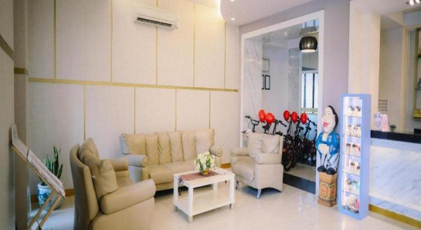 Hotel Grand Malioboro Yogyakarta Esterno foto