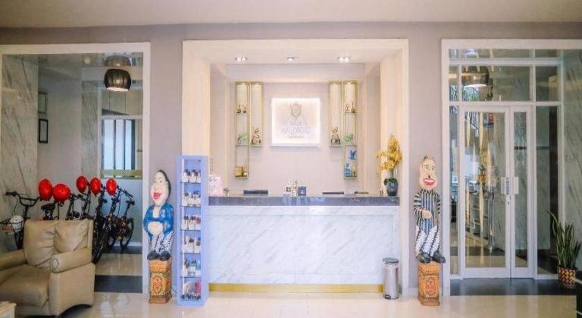 Hotel Grand Malioboro Yogyakarta Esterno foto