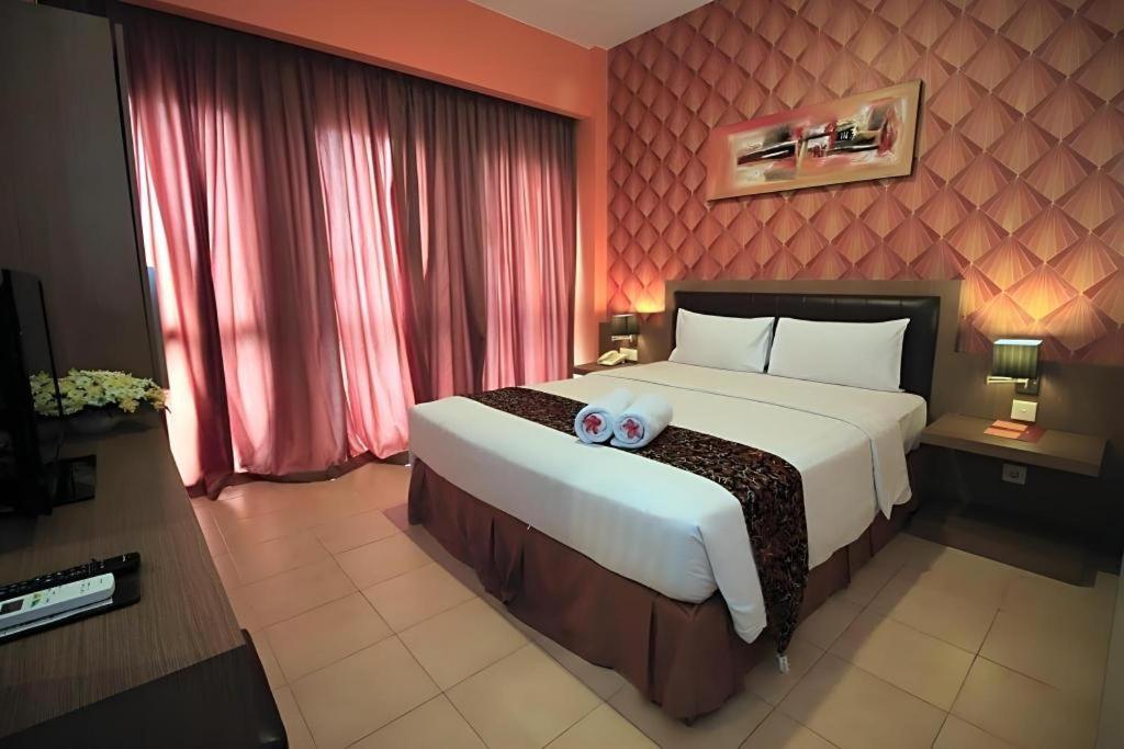 Hotel Grand Malioboro Yogyakarta Esterno foto