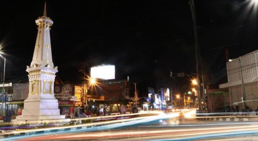 Hotel Grand Malioboro Yogyakarta Esterno foto